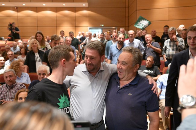 Ανδρουλάκης: Οι επιστολές Μητσοτάκη στην Κομισιόν είναι ίδιας βαρύτητας με τις επιστολές του Ιησού από τον Βελόπουλο