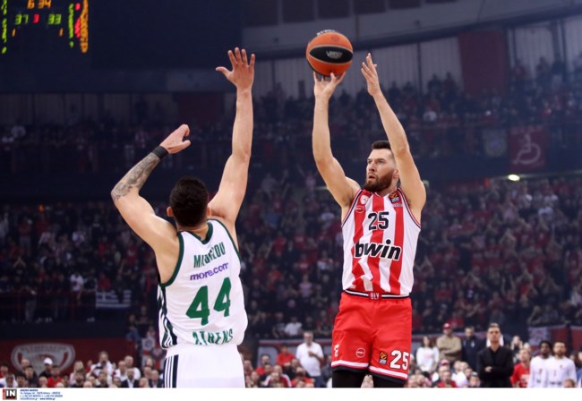 Euroleague: All... Ράιτ για τον Ολυμπιακό στο ΣΕΦ, κέρδισε τον ΠΑΟ και έκανε βήμα 4άδας