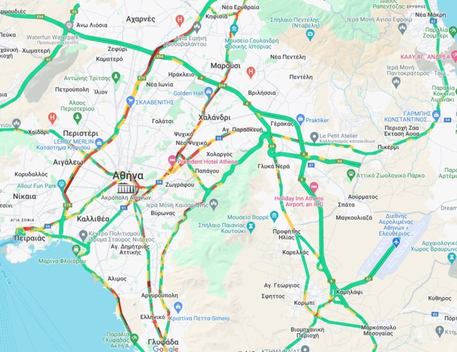 Μποτιλιαρισμένος ξανά ο Κηφισός λόγω καραμπόλας τεσσάρων οχημάτων στην άνοδο - Κίνηση και στην παραλιακή - Δείτε live