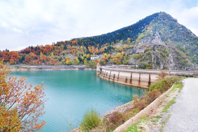 Καλοκαίρι στη Λίμνη Πλαστήρα με συναυλίες, πανηγύρια, παραστάσεις, γιορτή κρασιού και δραστηριότητες
