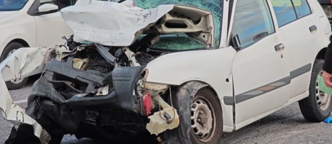 Τροχαίο δυστύχημα στην Κατεχάκη με τρεις νεκρούς και τρεις τραυματίες σε καραμπόλα τριών αυτοκινήτων και ενός ταξί