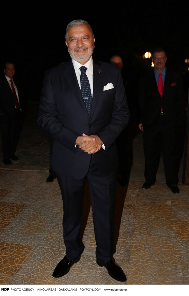 Οι πρώτες φωτογραφίες από τον γάμο του Γιώργου Πατούλη: Η πανέμορφη νύφη με το ρομαντικό boho νυφικό και τις πέρλες