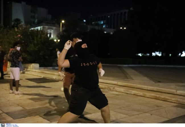 Επεισόδια - Σύνταγμα