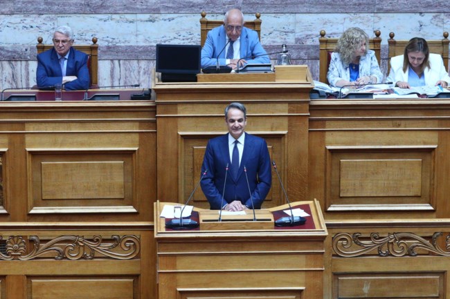 Ο Μητσοτάκης "κλείνει" τα Τέμπη με την παραπομπή Καραμανλή και βάζει στόχο την τρίτη τετραετία