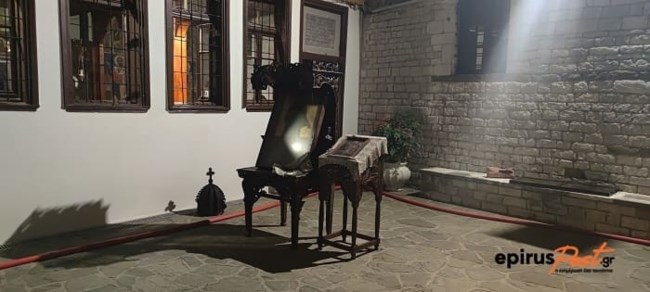 ΦΩΤΙΑ ΜΗΤΟΠΟΛΗ ΙΩΑΝΝΙΝΩΝ