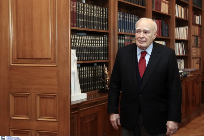 Πέθανε ο πρώην Πρόεδρος της Δημοκρατίας, Κάρολος Παπούλιας