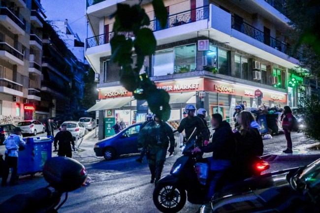 Επεισόδια - Απολογία Ρωμανού