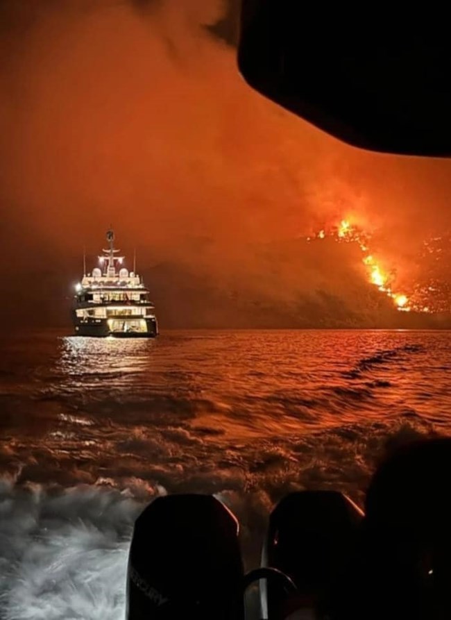 Φωτιά Υδρα