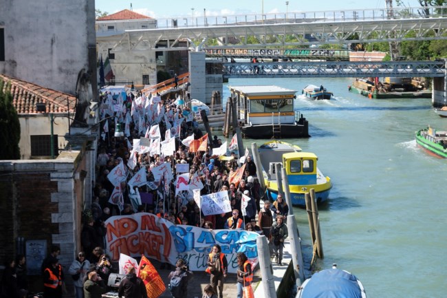 ΒΕΝΕΤΙΑ ΔΙΑΜΑΡΤΥΡΙΕΣ ΠΟΛΙΤΩΝ ΓΙΑ ΤΟ ΕΙΣΙΤΗΡΙΟ 5 ΕΥΡΩ