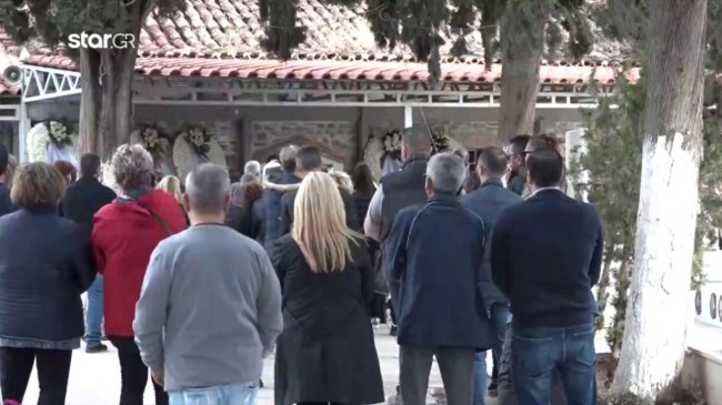 κηδεια μανδρα