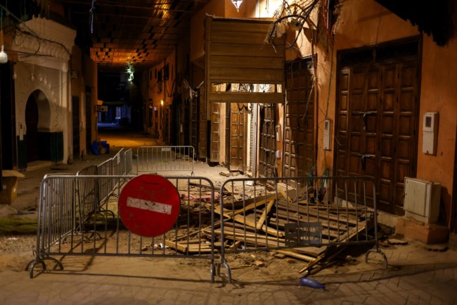 Μαρόκο - Ασύλληπτη τραγωδία: Ξεπέρασαν τους 2.000 οι νεκροί - Αγωνιώδεις προσπάθειες για εγκλωβισμένους στα ερείπια