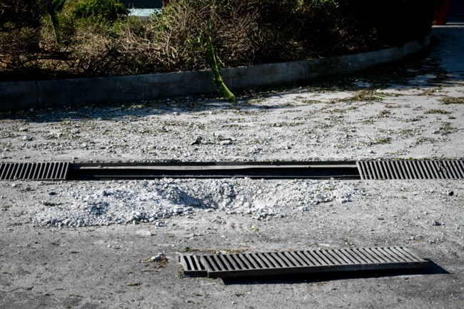 Βάρη: Αστυνομικός ο τραυματίας από την επίθεση στην εταιρεία πετρελαιοειδών [Εικόνες]