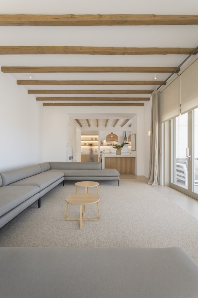 Olive breeze: Ενα υπέροχο συγκρότημα σπιτιών μέσα σε ελαιώνα στην Πάρο