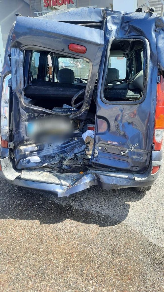 Τραγικό τροχαίο στην παραλιακή: Οδηγός μηχανής έπεσε πάνω σε επτά αυτοκίνητα και σκοτώθηκε [εικόνες]