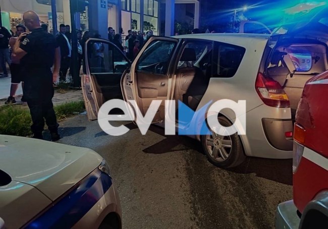 Χαλκίδα: Σοβαρό τροχαίο με τέσσερις τραυματίες - Μεταφέρθηκαν στο νοσοκομείο [εικόνες]