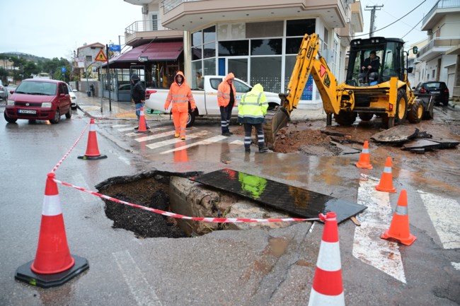 ΜΑΝΔΡΑ ΚΑΚΟΚΑΙΡΙΑ BYRON