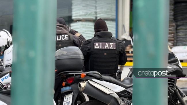 Πυροβολισμοί στο Ηράκλειο: Πατέρας δολοφονημένου κυνήγησε τον Στέφανο Κοκολογιάννη - Η στιγμή του τραυματισμού [βίντεο]