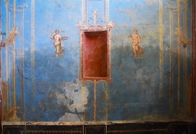 ΠΟΜΠΗΙΑ ΜΠΛΕ ΔΩΜΑΤΙΟ