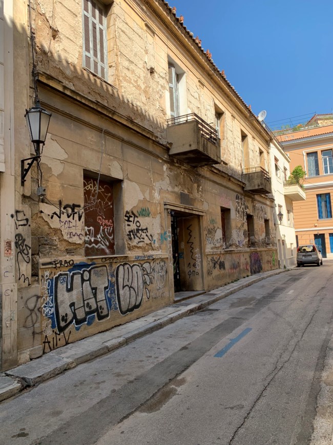 Οικία Παλαμά: Προχωρά για την αγορά της το Υπουργείο Πολιτισμού - Υπο κατάρρευση το κτίριο [Εικόνες]