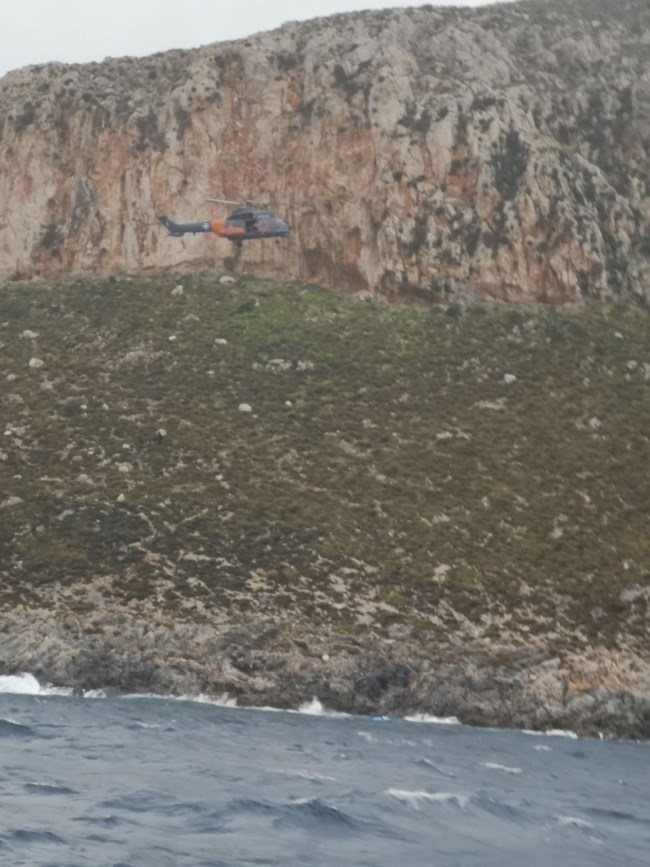 Τραγωδία στη Λέρο: Μια νεκρή και ένα παιδί σε κρίσιμη κατάσταση σε ναυάγιο με μετανάστες