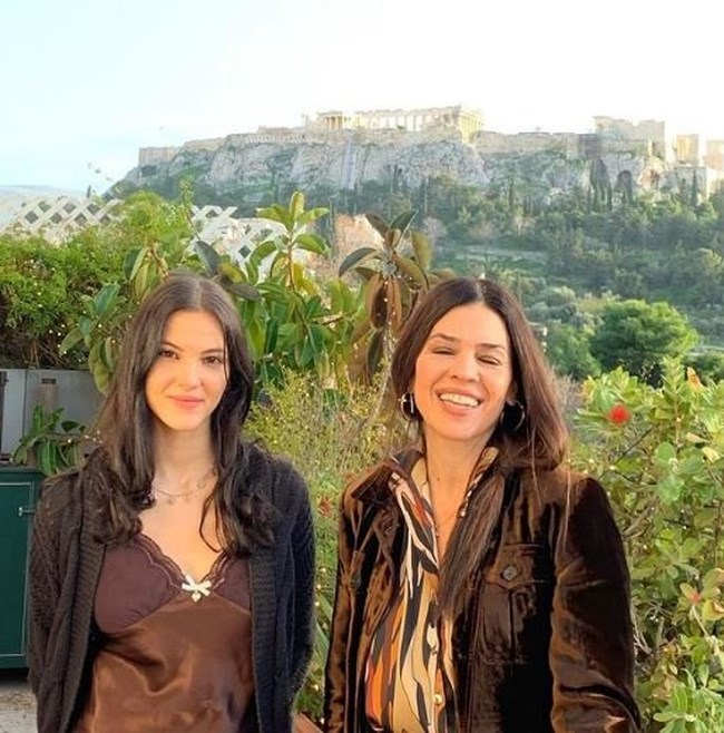 Κλειώ Ρόμπερτς