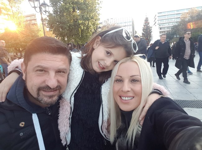 Η οικογένεια του Νίκου Χαρδαλιά: Οι φωτό που ανήρτησε η σύζυγος του