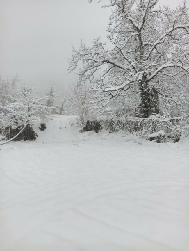 Γιατί στο Κάτω Νευροκόπι κάνει τόσο πολύ κρύο; - Το χωριό που "βλέπει χιόνι" ακόμα και τον Ιούνιο