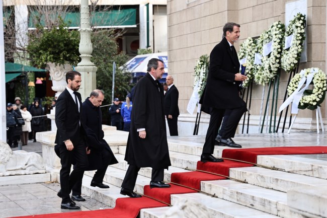 Το τελευταίο αντίο στην πριγκίπισσα Ειρήνη: Στη Μητρόπολη Παύλος, Νικόλαος, Φίλιππος -Στο Τατόι η ταφή [εικόνες - βίντεο]