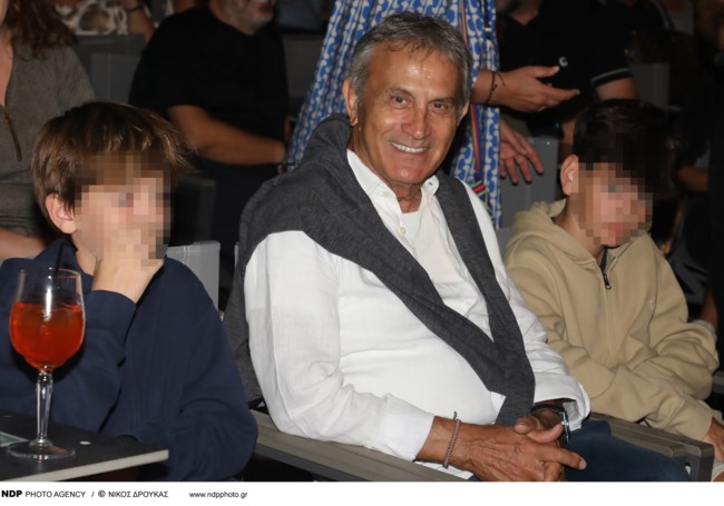 Γιώργος Νταλάρας