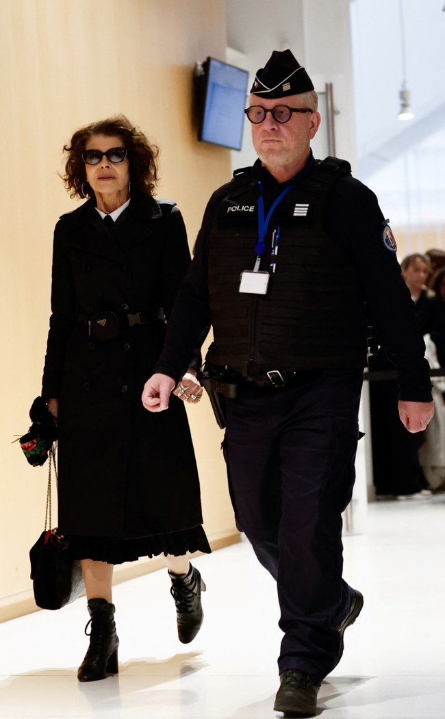 ΖΕΡΑΡ ΝΤΕΠΑΡΝΤΙΕ ΔΙΚΗ