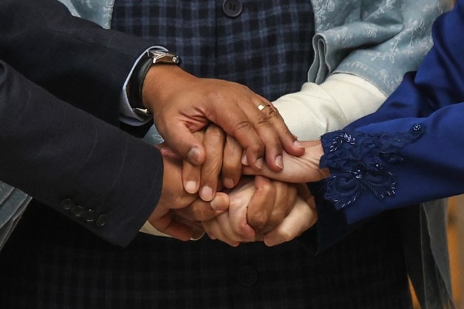 Ιστορική συμφωνία ΕΕ - Ινδίας: "Ζώνη ελεύθερου εμπορίου 2 δισεκατομμυρίων ανθρώπων" - Τι προβλέπει