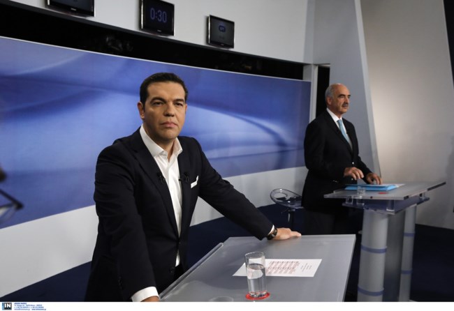 Το ιδιόμορφο ντιμπέιτ του 2015: Ο... κοντός Μεϊμαράκης, το πιασμένο σακάκι του Τσίπρα και η "κόκκινη κάρτα" [βίντεο]
