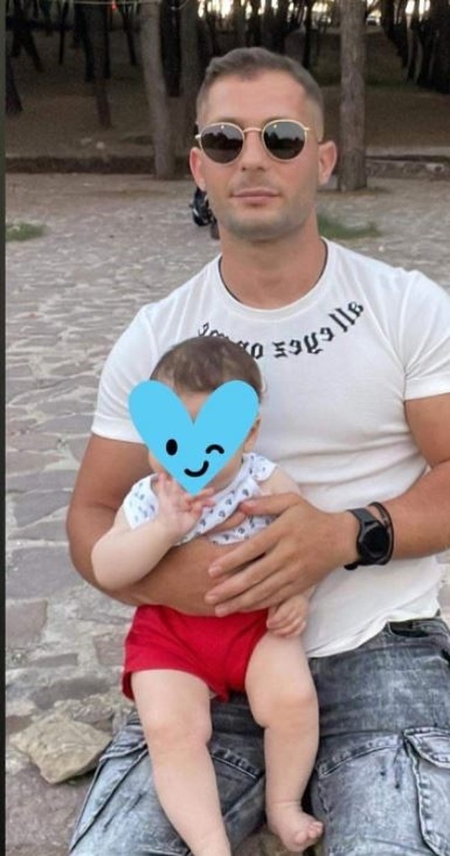 ΠΑΡΑ ΠΕΝΤΕ ΞΑΝΘΗ