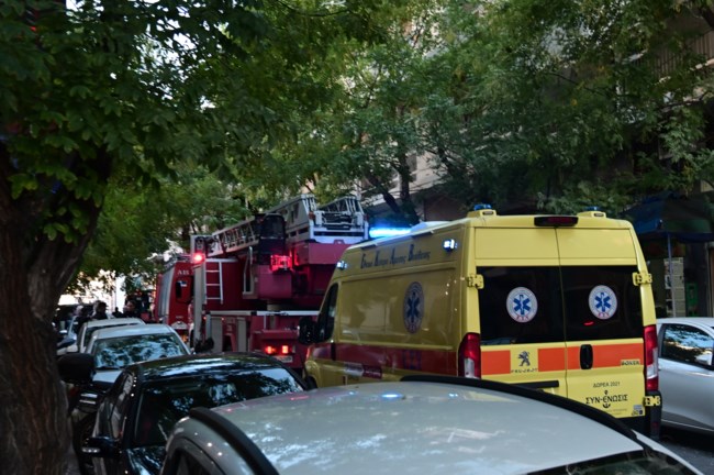 Αμπελόκηποι: Σήμερα στο νοσοκομείο η απολογία της 32χρονης που ήταν στο διαμέρισμα όταν εξερράγη η βόμβα