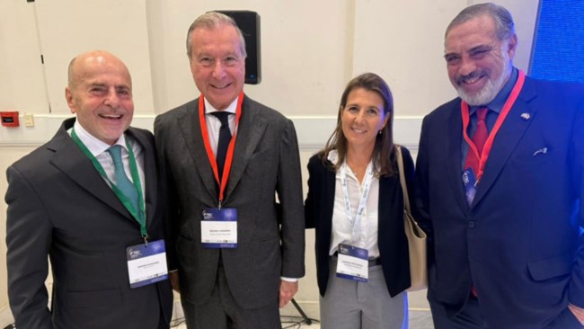 Οι Έλληνες εφοπλιστές συναντήθηκαν με τον υπουργό Εσωτερικών των ΗΠΑ για τη μεταφορά LNG