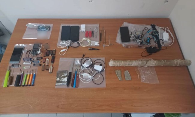 Έφοδος της ΕΛΑΣ στις φυλακές Δομοκού: Τι βρέθηκε στα κελιά - Χειροπέδες σε Αλκέτ Ριζάι, Κλεφτογιάννη και άλλους 10