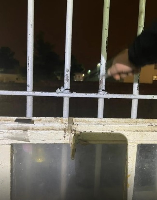 Φυλακές Κορυδαλλού: Kρατούμενοι είχαν κόψει τα κάγκελα και ετοιμάζονταν για απόδραση [εικόνες]