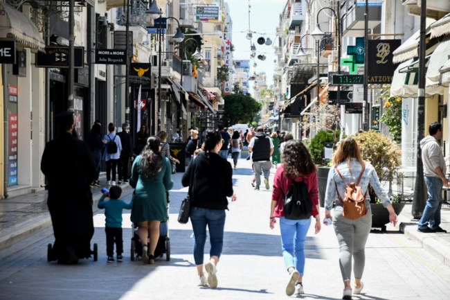 Πώς έγινε η επιστροφή στην κανονικότητα σε όλες τις μεγάλες πόλεις της Ελλάδα- Από τα Ιωάννινα μέχρι τα Χανιά