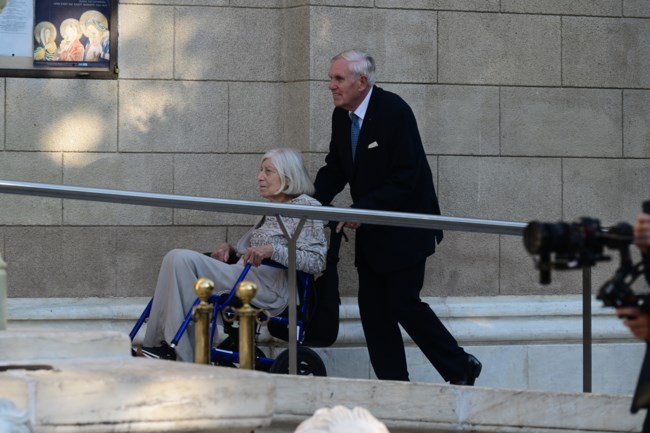 γαμος θεοδωρας