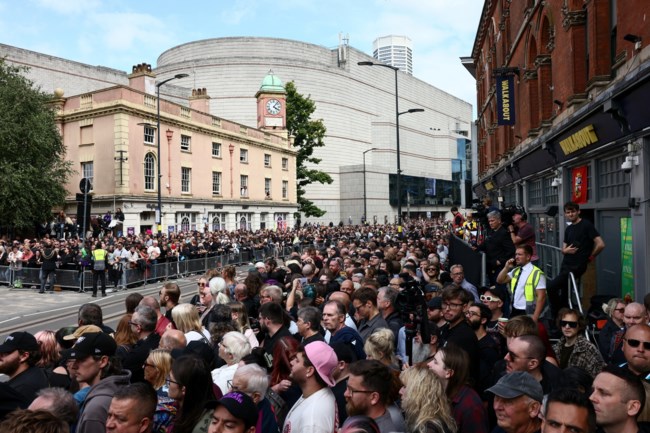 ΚΗΔΕΙΑ ΟΖΙ ΟΣΜΠΟΡΝ