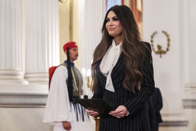 Politico για την Κίμπερλι Γκίλφοϊλ: Η Αθήνα ξετρελάθηκε αλλά δεν είναι όλοι ευχαριστημένοι