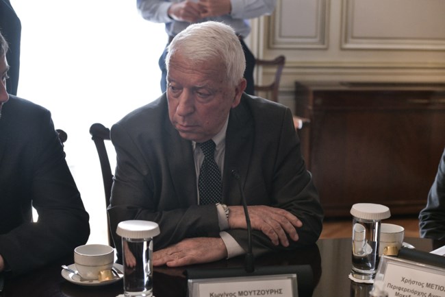 Κώστας Μουτζούρης