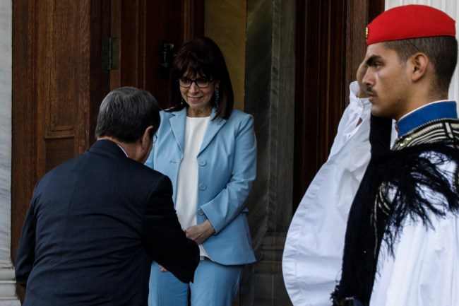 Συνάντηση Σακελλαροπούλου - Αναστασιάδη: Ελλάδα και Κύπρος μαζί, απέναντι στην τουρκική προκλητικότητα