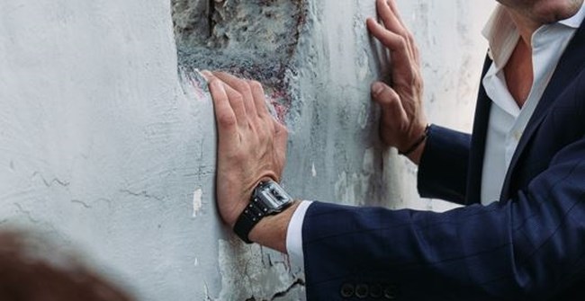 Το εντυπωσιακό Cartier ρολόι του Κασσελάκη αξίας 8.000 ευρώ - Επαγγελματικές φωτογραφίες σαν... διαφήμιση
