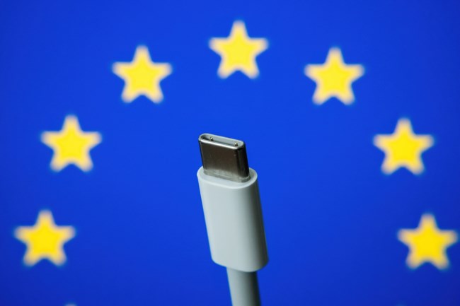 Επίσημο: Ψηφίστηκε ο ενιαίος φορτιστής για smartphones και όλες τις φορητές ηλεκτρονικές συσκευές - Πότε ξεκινά το μέτρο