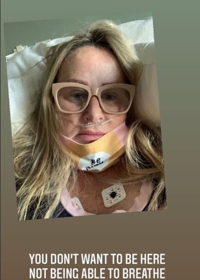 αδερφη στοουν