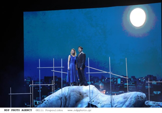 Η θεατρική υπερπαραγωγή "Αλεξάνδρεια" έκανε πρεμιέρα - Οι λαμπερές εμφανίσεις