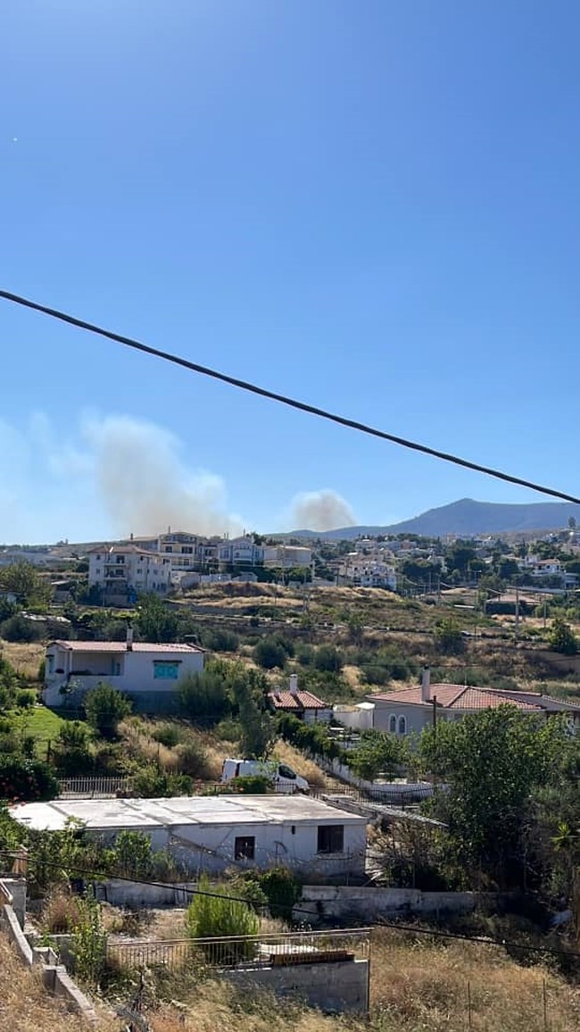 φωτια πεντελη