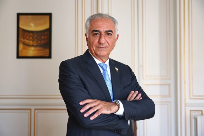 ΡΕΖΑ ΠΑΧΛΑΒΙ