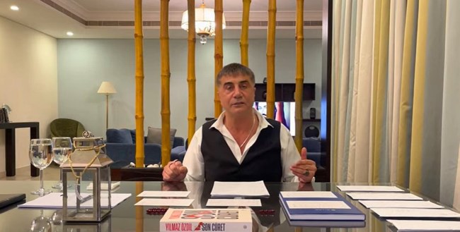 Ενας μαφιόζος αποκαλύπτει "τις βρωμιές" του κύκλου Ερντογάν και η Τουρκία κρέμεται από τα χείλη του